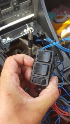 [Air Ride] Jak podłączyć 4 cewki elektrozaworów do 2 przełączników 3-pin?