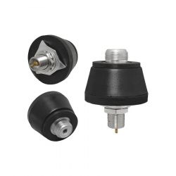 Czy antena CB ML-145 powinna być elektrycznie połączona z uziemionym masztem?