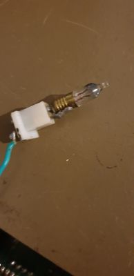 CB Radio Universe 5500 - jaką żarówkę kupić do podświetlenia częstotliwości?