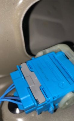 3008 II - Montaż podłączenie fabrycznej kamery cofania - doposażenie.