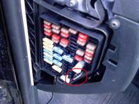 skoda fabia bezpieczniki jakis wlącznik do czego ?