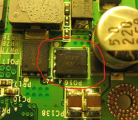 Uszkodzony tranzystor 4707N na płycie od laptopa Toshiba