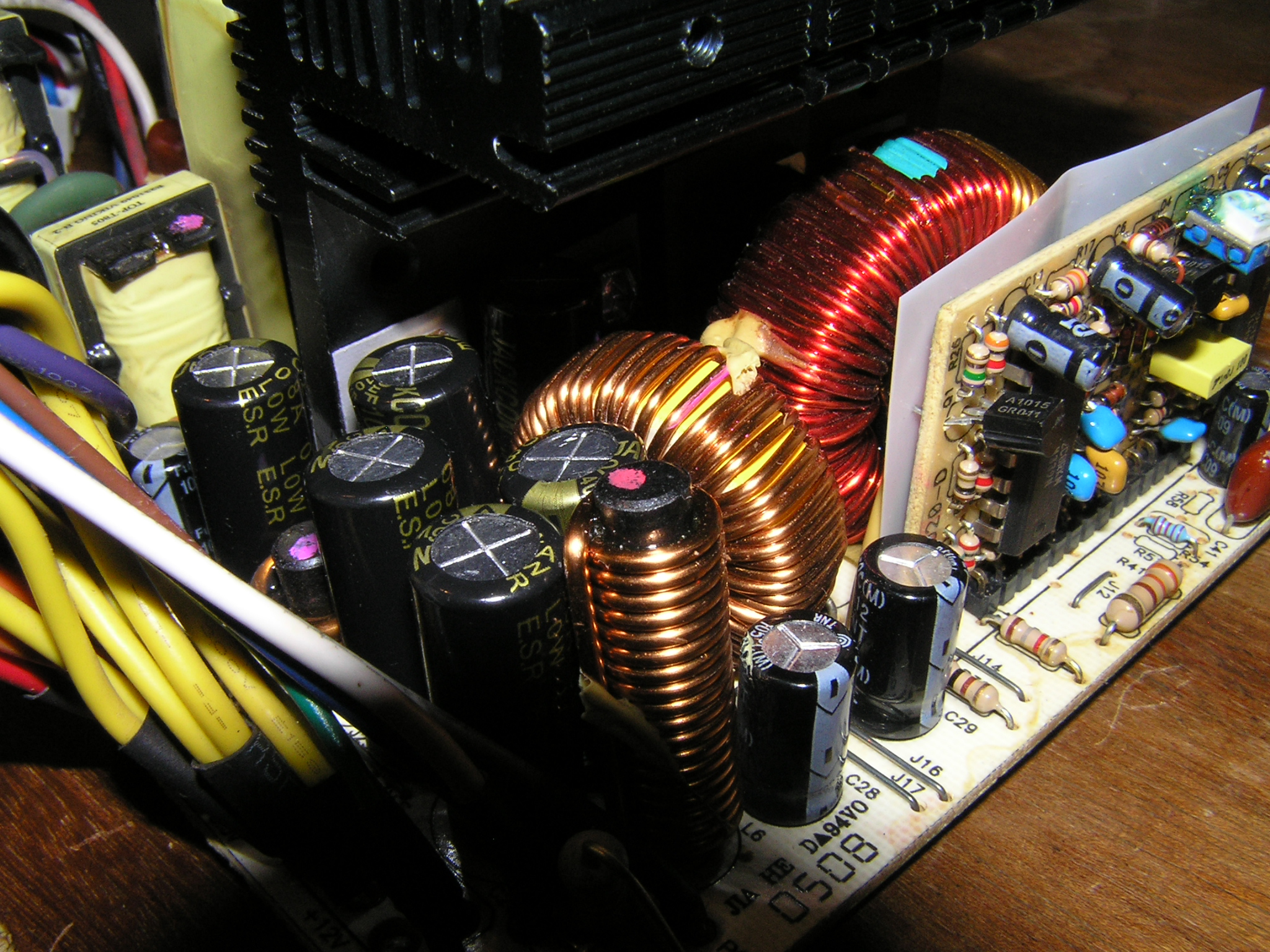 ToPower model: TOP-350P5 - Niestabilna linia stand-by - VSB