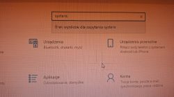 Okno wyszukiwania ustawień Windows z hasłem „system” i komunikatem „Brak wyników”.