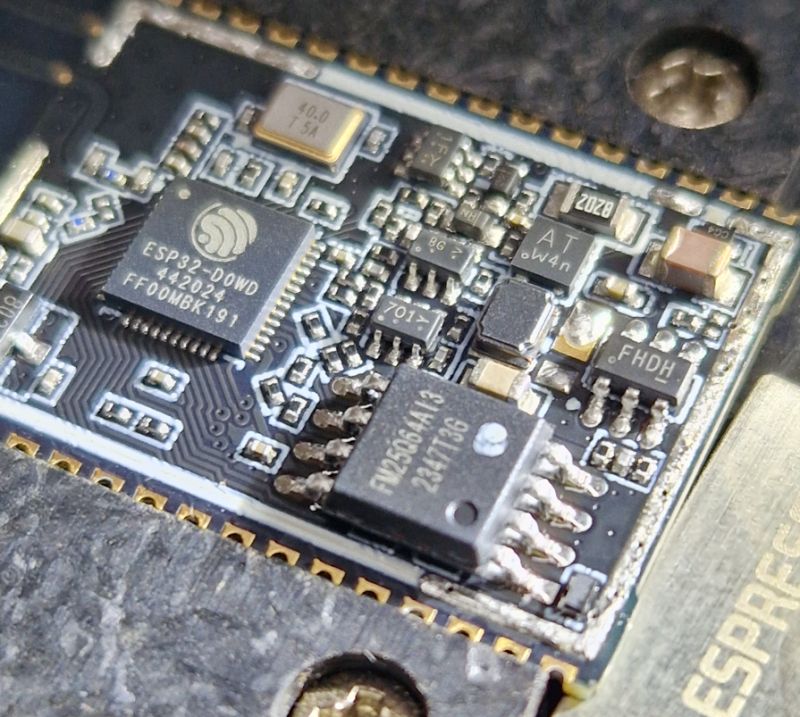 Interior and reverse engineering of the Ariston Velis 80 Wi-Fi electric water heater on ESP32 (part1