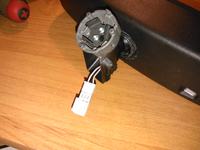 Jak podłączyć lusterko fotochromatyczne w Ford Focus MK2 Lift?