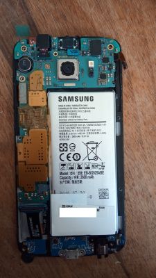 Samsung Galaxy S6 EDGE - Nie uruchamia się po wymianie lcd Samsung Galaxy S6 EDGE - Nie uruchamia się po wymianie lcd