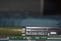 Hisense 65U6NQ - pionowe pasy i żółty proszek przy matrycy, zalanie czy COF?