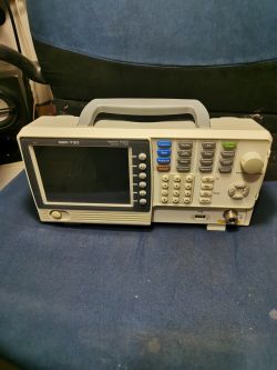 [Sprzedam] Analizator widm GWinstek GSP - 730 3 GHz