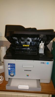Samsung C460FW - usuwanie zacięcia papieru / kiepski design szuflady