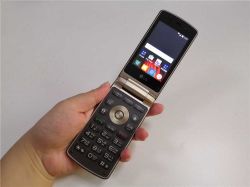 Inne telefony klawiszowe z dotykowym ekranem niż Nokia Asha 300, X3-02