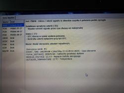 Zrzut ekranu z kodami błędów związanymi z czujnikiem położenia pedału sprzęgła w Fordzie Transit Custom.