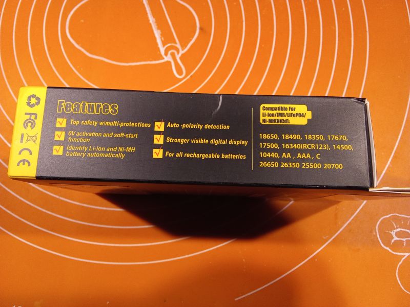 LiitoKala Lii-S2 - Ładowarka akumulatorów dla każdego. Krótki opis, dużo zdjęć.