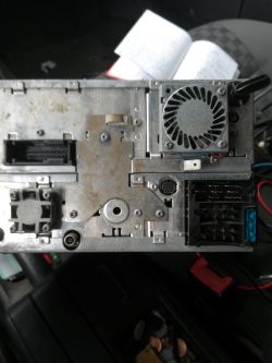 Identyfikacja kolorów kabli do radia w Audi A6 C5 2003 polift - zdjęcia kabli