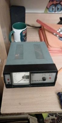 How to wire a Russian 36V battery charger - loose cables, schematic needed?