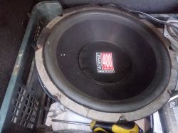 Głośnik basowy i tuba - Dane i wielkość skrzyni