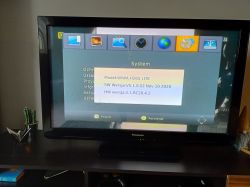 TV screen displaying system information for the WIWA H265 LITE decoder.