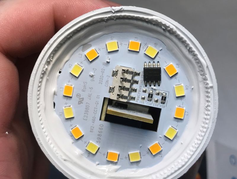 How much does Tuya's Wi-Fi controlled LED lamp heat up? Changing the firmware and extending the life