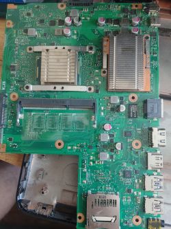 Laptop asus x540l zmienilem RAM z 4GB na 8GB i mam czarny ekran