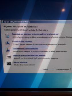 Uruchomienie systemu Windows 7 i narzędzie odzyskiwania systemu.