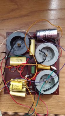 Tonsil (Thomson) ZG40C/5 4Ohm - kondensator bipolarny 50uF Tonsil (Thomson) ZG40C/5 4Ohm - kondensator bipolarny 50uF