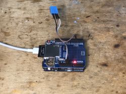 Arduino R4 WiFi i Data Logger Shield - zapis danych na kartę SD - rejestrator temperatury tutorial