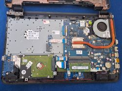 Jak wyczyścić laptop i wymienić pastę? Zestaw i narzędzia.