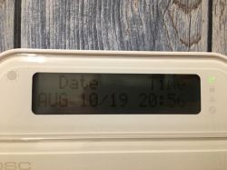 Bezprzewodowa klawiatura DSC WT5500 szybko razładowuje baterie Bezprzewodowa klawiatura DSC WT5500 szybko razładowuje baterie
