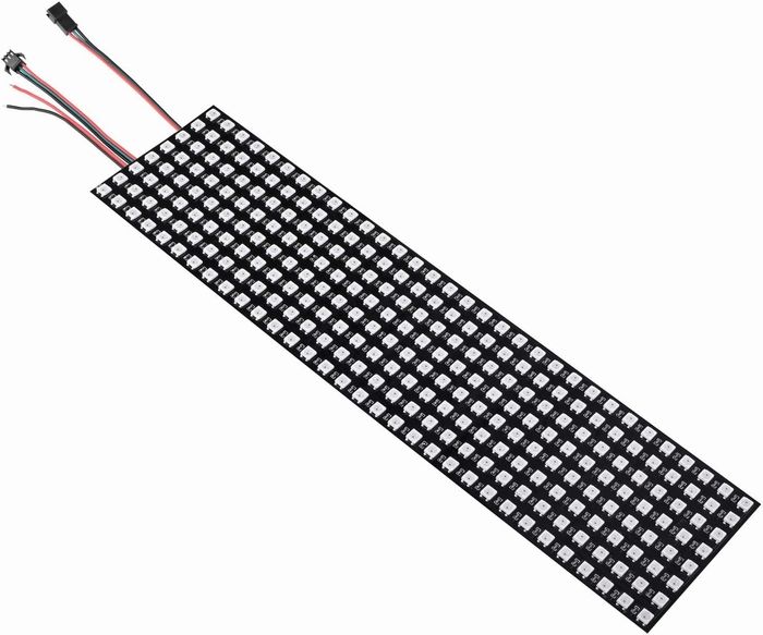 Panel LED 32 x 8 diod adresowalnych z przewodami połączeniowymi.