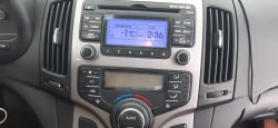 Przestawienie zegara z systemu 12-godzinnego na 24-godzinny w Hyundai i30