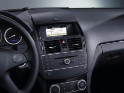 Wymiana LCD w w204 na większy ekran - jakie opcje?