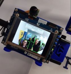 Nadchodzi tsunami urządzeń TinyML - mówi Remi El-Ouazzane