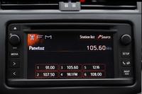 Model nawigacji w Toyota RAV4 2010 i dostęp do trybu serwisowego