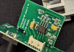 Single DIN Single Phase Energy Meter: Discrepancies in Voltage, Current, and Power Readings