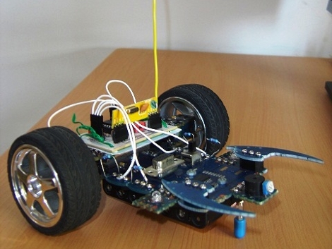 Robot RF sterowany z komputera PC