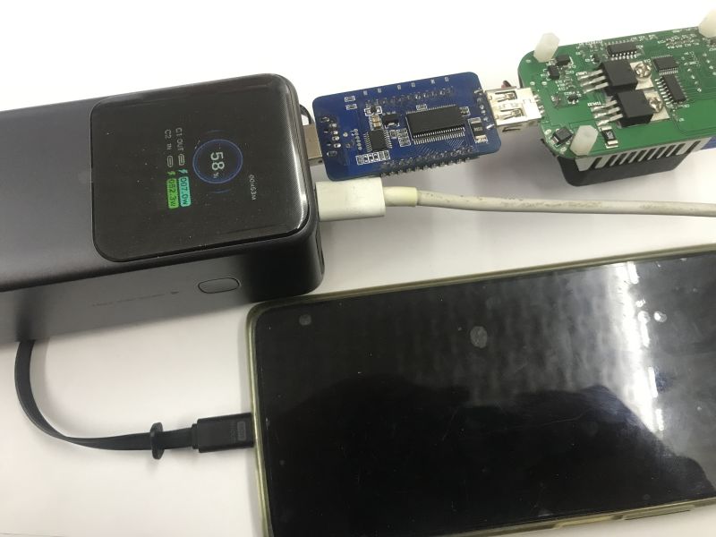 Is it worth buying a more expensive power bank? We test the high-end UGREEN PB726 20 Ah with PD