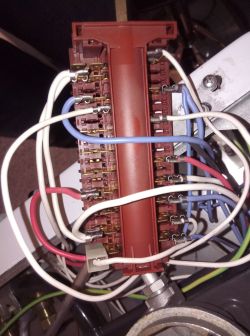 Kuchenka Amica G5E3.43ZpTeKD - uszkodzony przełącznik funkcji piekarnika