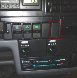 WV T4 - wzmacniasz sygnału słuchawkowego ze smartfona na dwa głośniki 8 omów