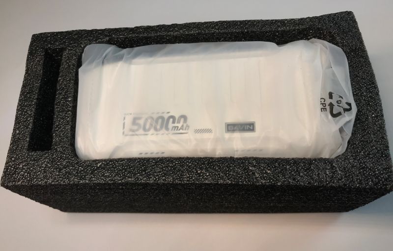 Powerbank Bavin 50000 mAh w białym opakowaniu ochronnym z pianki