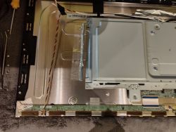 HP X34 - prawa połowa ekranu martwa, matryca, taśmy czy T-Con?