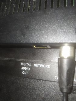 Podłączenie kabla optycznego: TV Philips VL55VL5555PUS7303 do Pioneer VSX-418