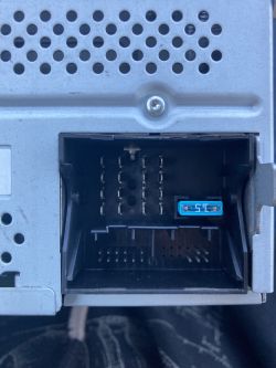 Jaki moduł BT pasuje do radia Swing Skoda Yeti 2011 z obsługą kierownicy?