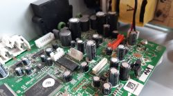 Usterka w minizestawie audio Pioneer X-HM11: trzeszczący dźwięk - możliwości naprawy