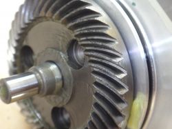 Lubrication for BOSCH Grinders: Gear Grease Recommendations, Viscosity, and Quantity Considerations