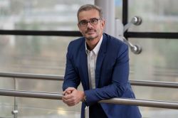 Nadchodzi tsunami urządzeń TinyML - mówi Remi El-Ouazzane