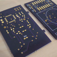 Malutka płytka wyświetlająca napisy