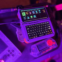 Kieszonkowy skaner SDR na ESP32-P4 - projekt LakeShark - P25, ADS-B, POCSAG, LoRa i mapy offline
