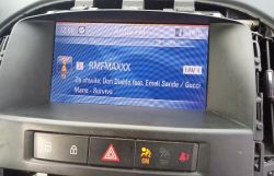 Astra J - Zredukowana jasność wyświetlacza nawigacji