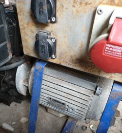 Agregat prądotwórczy 3f 4kW starego typu - podłączenie awaryjne do instalacji domowej