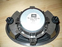 Głośniki zamiast oryg na tylnią półkę w fabr zestaw JBL??